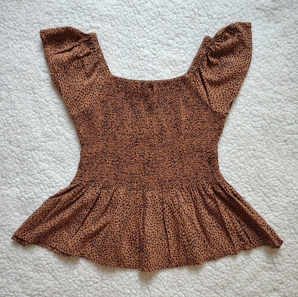 Japna Women's Size XS Cheetah Print Smocked Peplum Top - Picture 4 of 11
